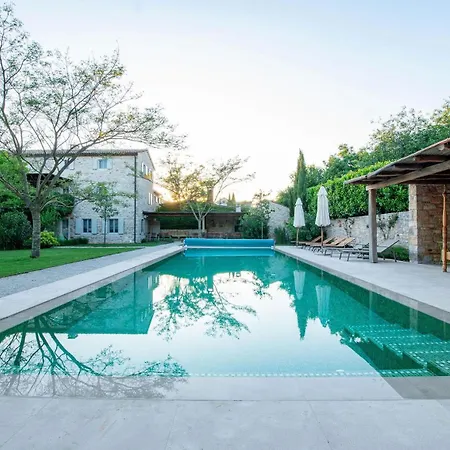 Vila Luxury Istrian Stone Catalpa With Heated Pool, Large Private Retreat *