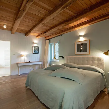 Vila Luxury Istrian Stone Catalpa With Heated Pool, Large Private Retreat