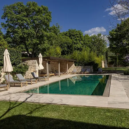 Luxury Istrian Stone Catalpa With Heated Pool, Large Private Retreat